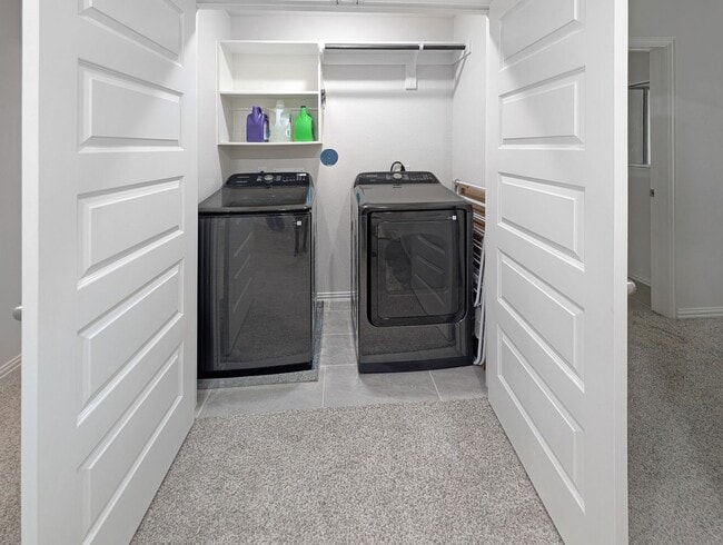 Building Photo - Inviting 3 Bed / 2.5 Bath Townhome with Flex Space & Easy I-10 Access in Katy