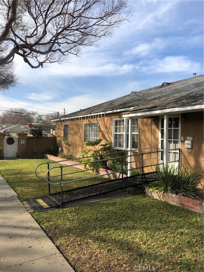 Building Photo - 17039 Crenshaw Blvd