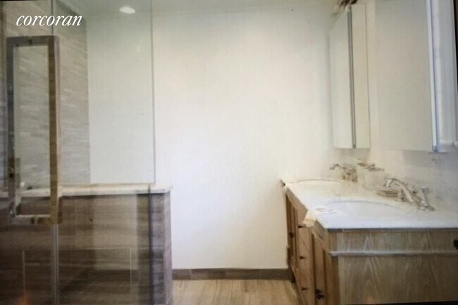 Building Photo - 2782 Montauk Hwy