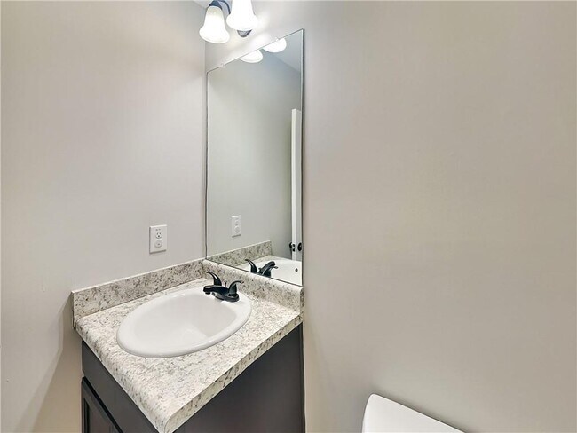 Building Photo - 5537 Union Pointe Pl