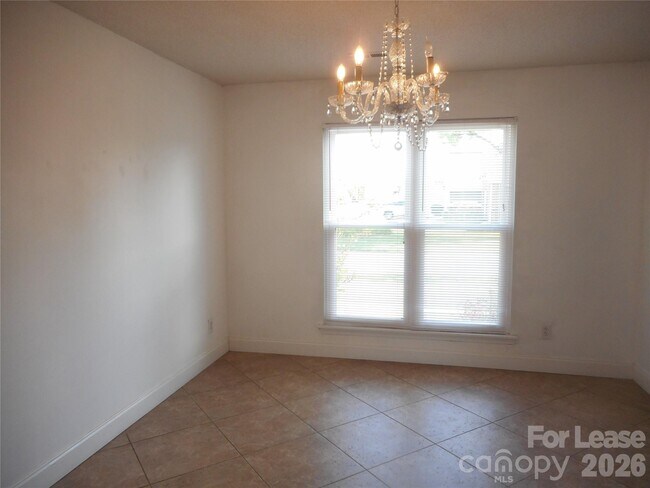 Building Photo - 8431 Leeper Dr