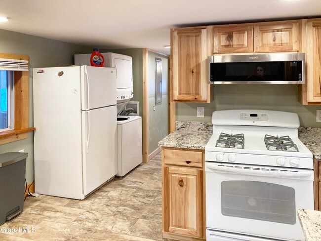 Building Photo - 107 Patten Mills Rd