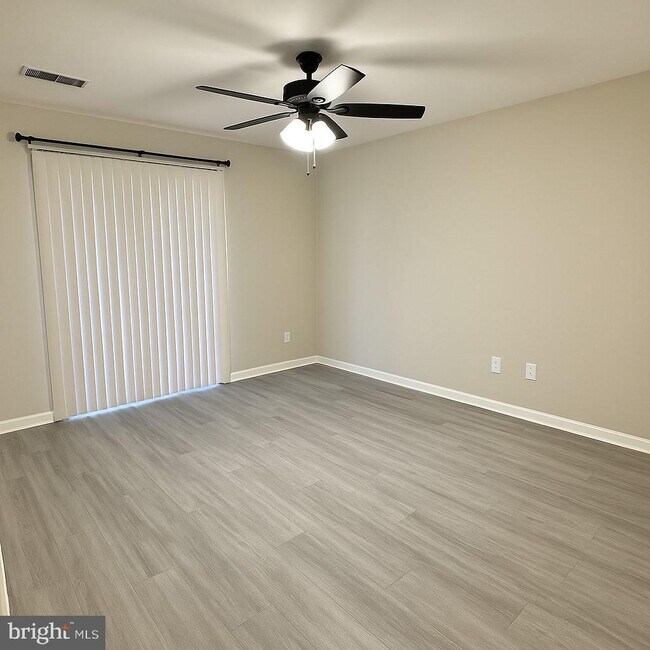 Building Photo - 12245 Fairfield House Dr