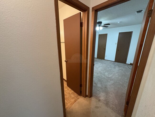 Building Photo - 2019 Dickens Dr