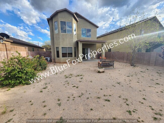 Building Photo - 2427 E Camino Malcote