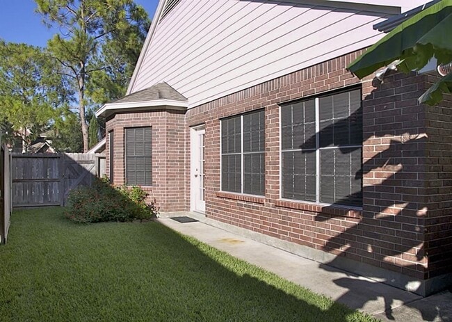 Building Photo - Beautiful 1 story home in Bay Glen!