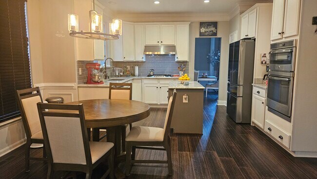 Building Photo - 10692 Tattersall Dr