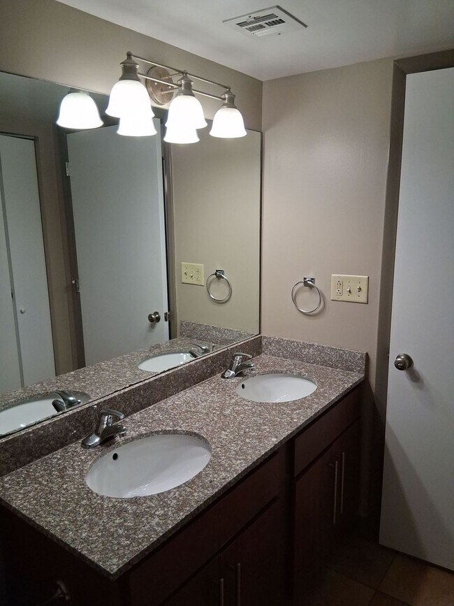 Building Photo - NEW LISTING at LAKE PLAZA! Available for FALL 2026; rent includes use of one parking space