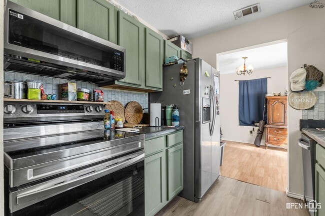 Building Photo - 515 N Texas St