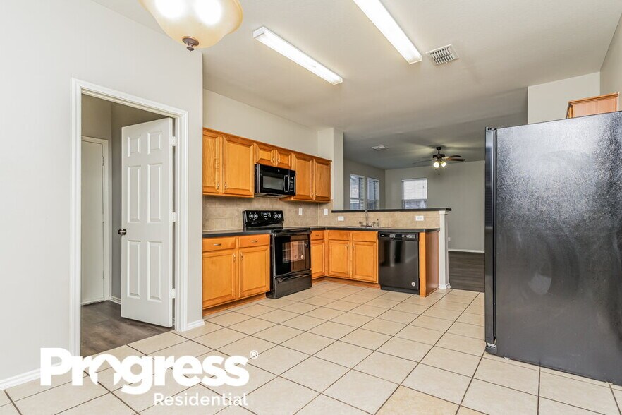 Building Photo - 1253 Spring Water Dr