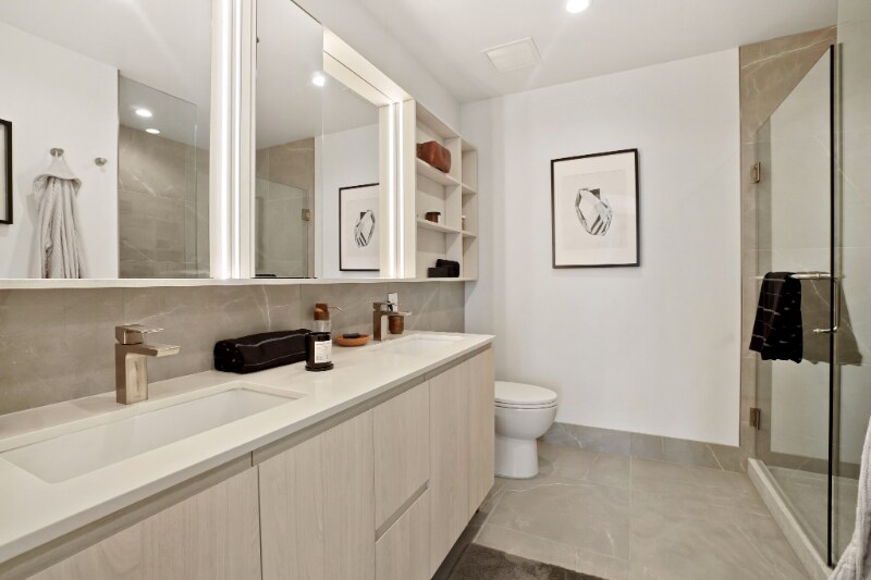 Building Photo - 212 W Wayman St