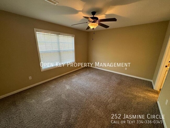 Building Photo - 252 Jasmine Cir