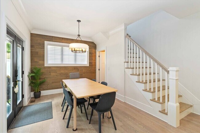 Building Photo - 4 Parkside Ave