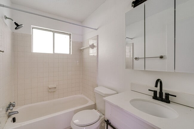 Building Photo - 732 Marley Way