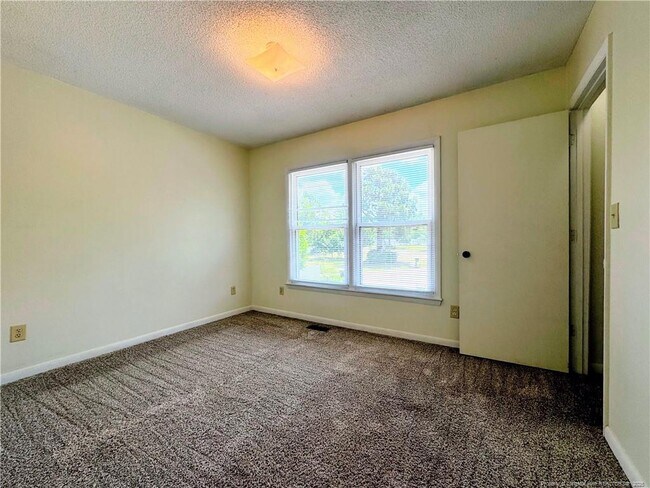 Building Photo - 6633 Abbey Ln