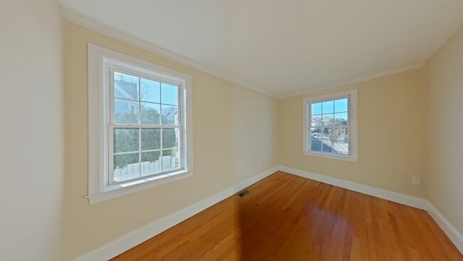 Building Photo - 23 Woodbine St