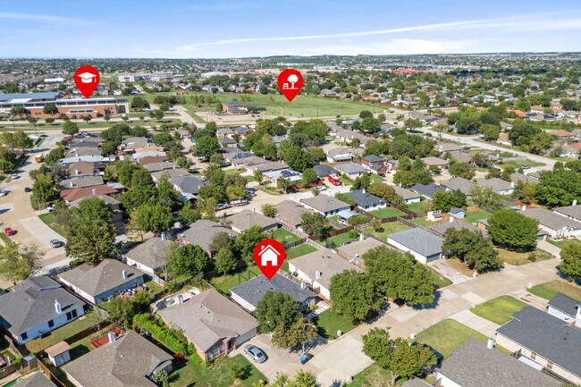 Building Photo - Renovated 3BR | Open Concept | Large Outdoor Space | Keller ISD