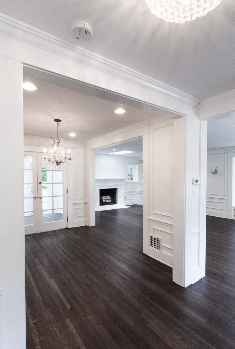 Building Photo - 3915 Benedict Canyon Dr