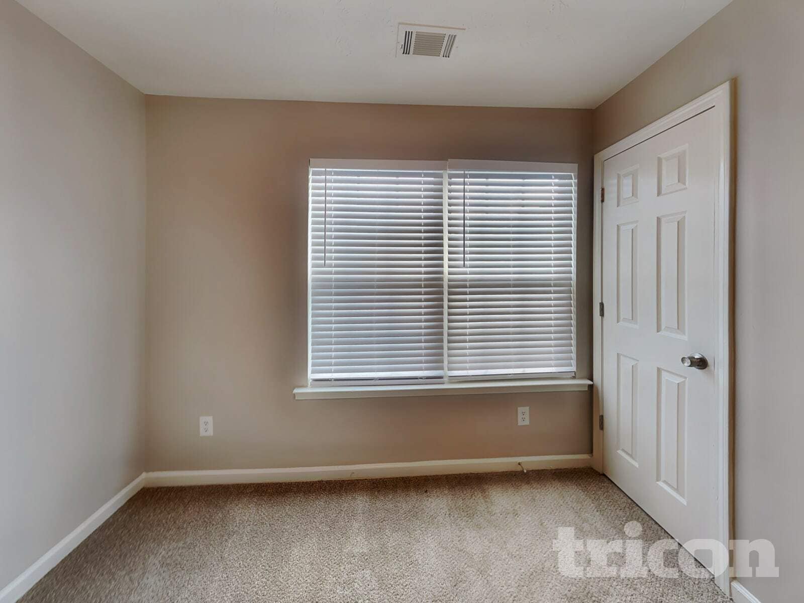 Building Photo - 501 Walton Dr