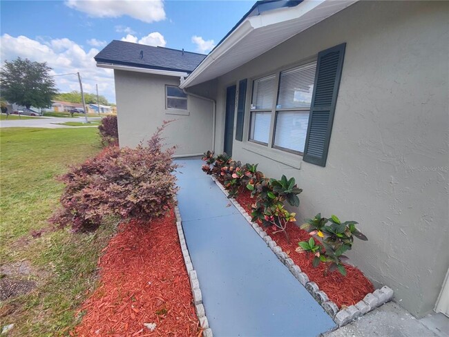 Building Photo - 759 Maderia Ct