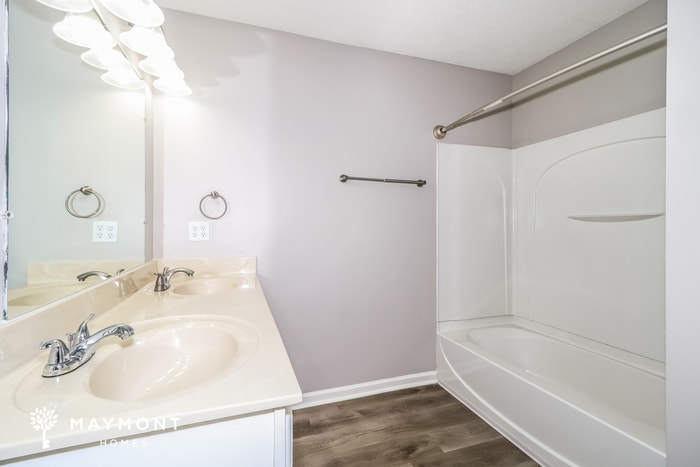 Building Photo - 7332 Pecan Meadow Dr W