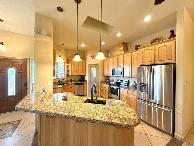 Building Photo - 14341 E 54th St