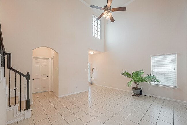 Building Photo - 13206 Versace Dr