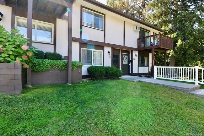 Primary Photo - 11 Millholland Dr