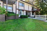Building Photo - 11 Millholland Dr