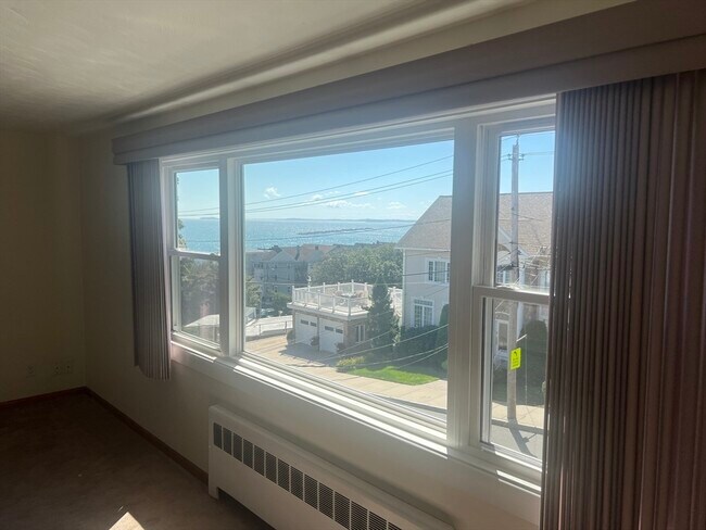 Building Photo - 116 Summit Ave