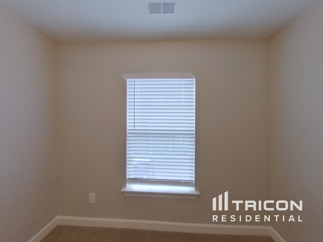 Building Photo - 509 Underhill Ln