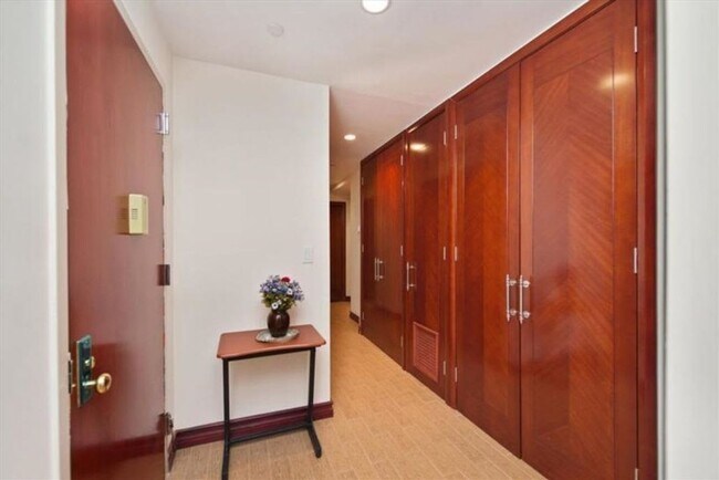 Building Photo - 147 W 142nd St
