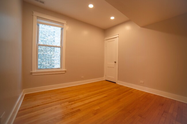 Building Photo - 2923 N Whipple St