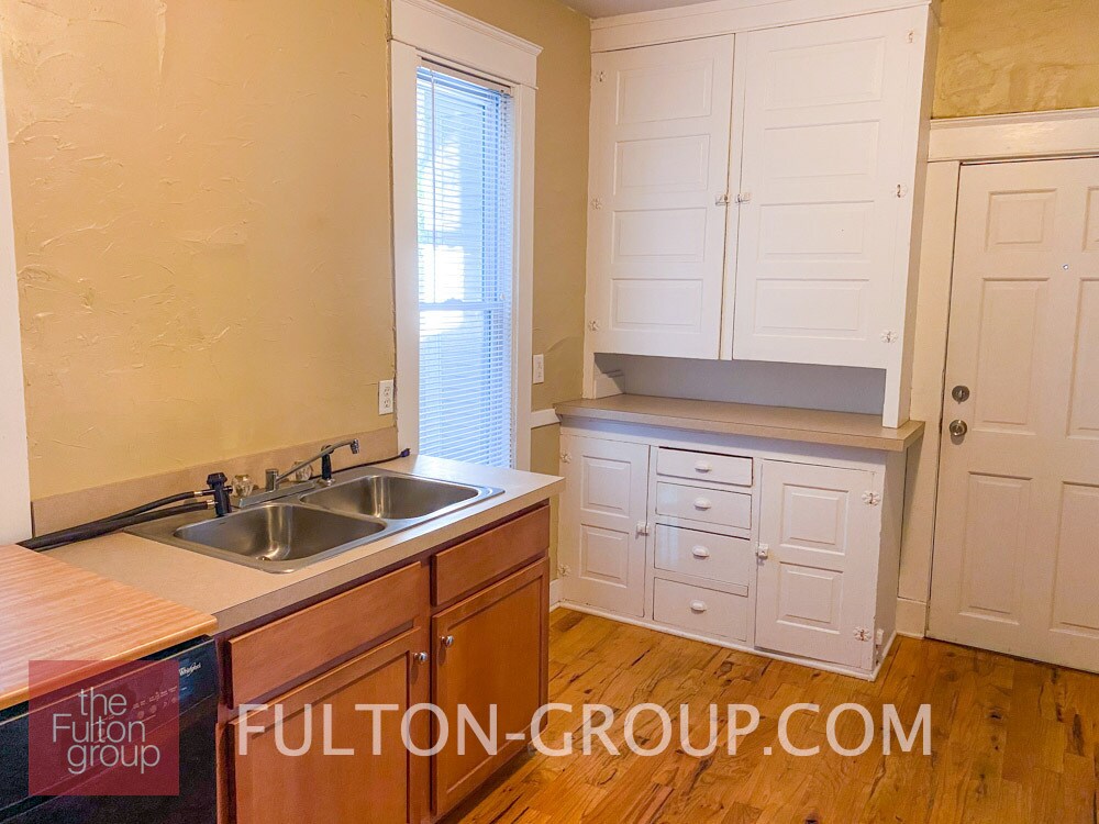 Building Photo - 1110 Fulton St E