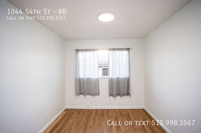 Building Photo - 1044 54th St