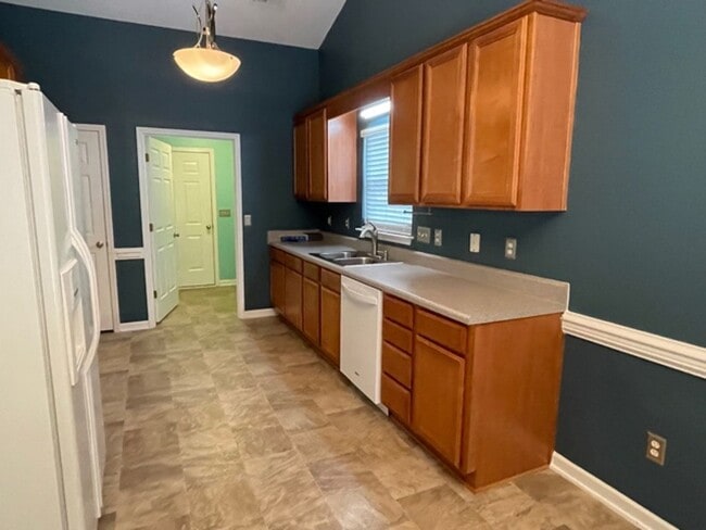 Building Photo - Whitsett / Walnut Crossing