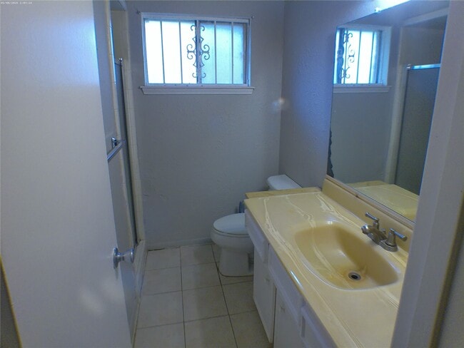 Building Photo - 12511 Shannon Hills Dr