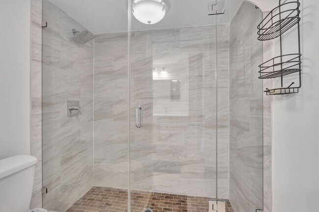 Building Photo - 12641 Westhampton Cir