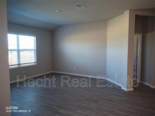 Building Photo - 2823 Calandra Lark