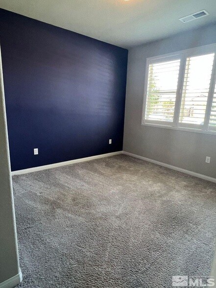 Building Photo - 774 Sweet Briar Ln