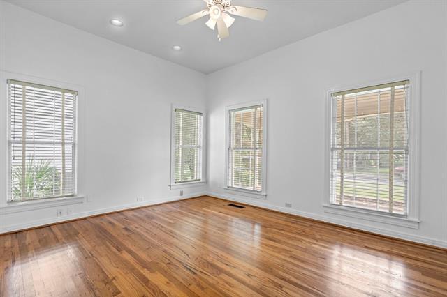 Building Photo - 4407 Bonham St