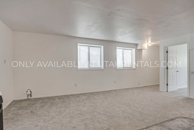 Building Photo - 1352 N 1000 W