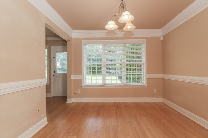 Building Photo - 8000 Poplar Grove Cir