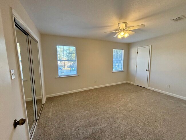 Building Photo - 4391 Ridge Valley Dr