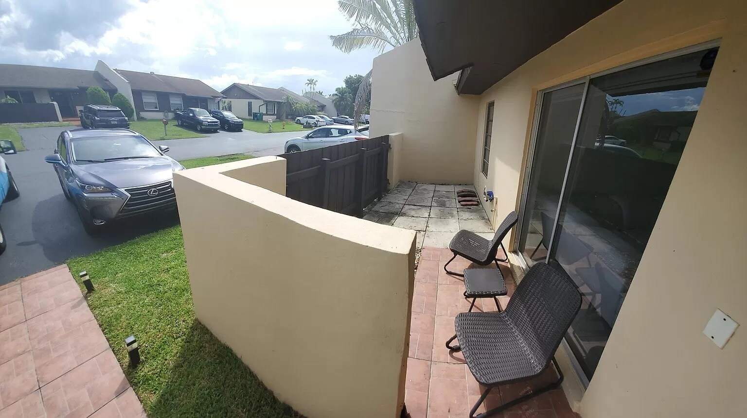 Building Photo - 11821 SW 123rd Ave