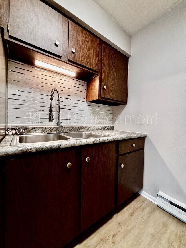 Building Photo - 1257 Sanlor Ave