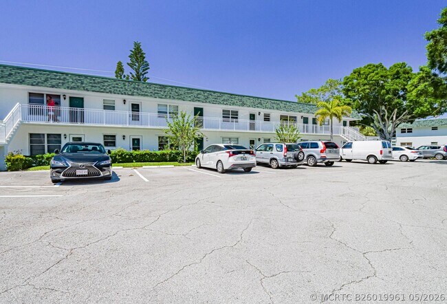 Building Photo - 2800 Indian River Blvd