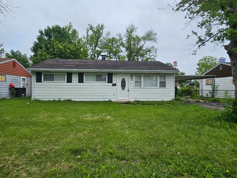 Primary Photo - 105 Melvin Dr