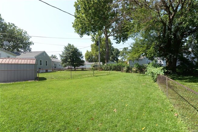 Building Photo - 10630 St Lawrence Ln