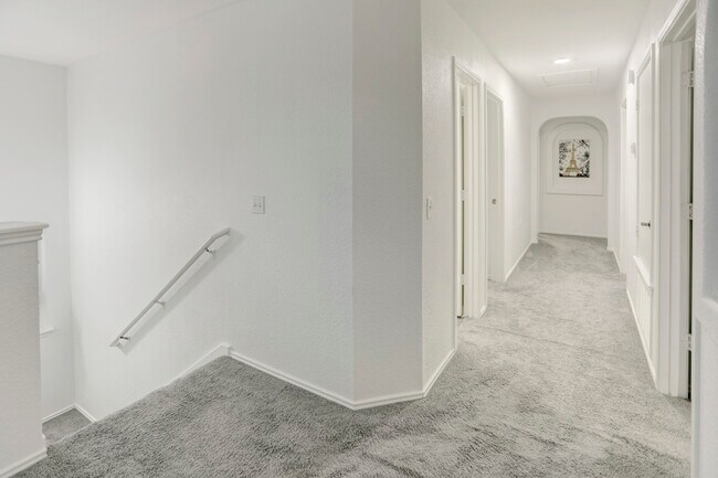 Building Photo - 7107 Thannas Way